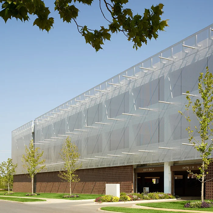 [Translate to Spanish:] Cheasepeake Two Parking Garage